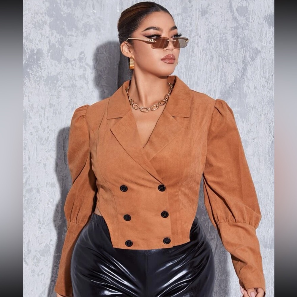 Lapel neck double breasted Asymmetrical hem sleeve blazer